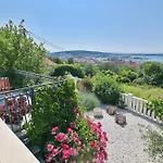 Rina Vacation Ferienhaus *