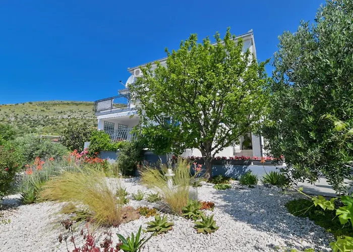 Rina Vacation בית נופש טרוגיר