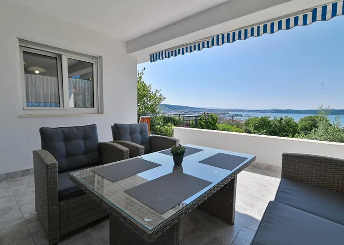 Nyaraló Rina Vacation *