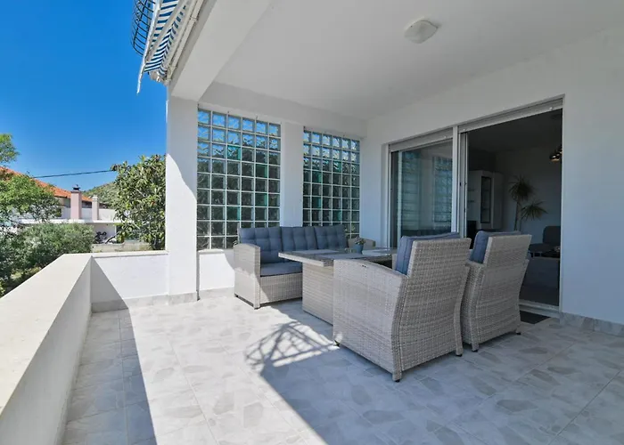 Nyaraló Rina Vacation *