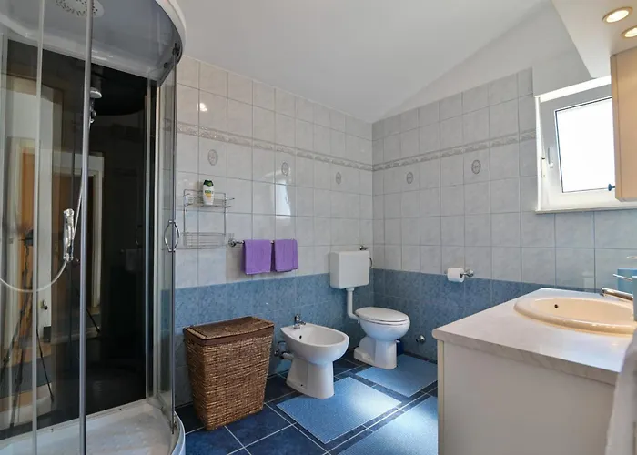 בית נופש Rina Vacation *