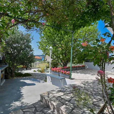 Ferienhaus Rina Vacation