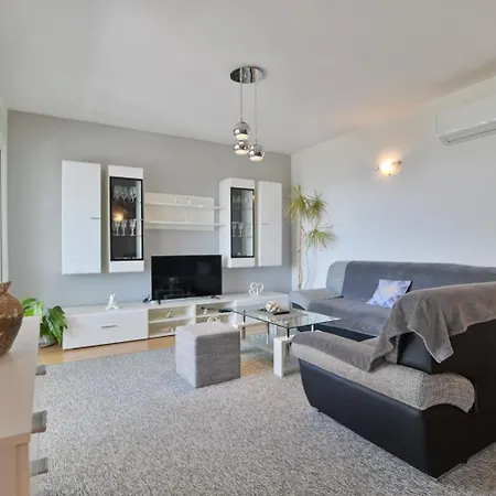 Rina Vacation * Trogir