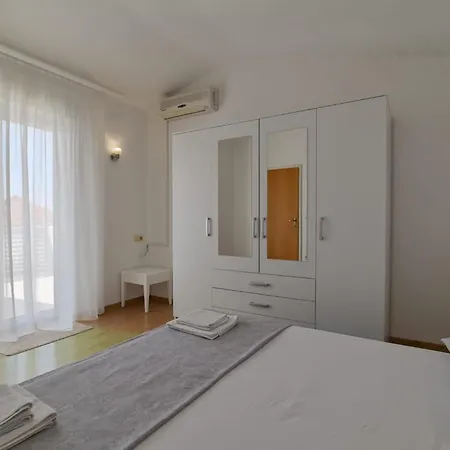 Rina Vacation Ferienhaus