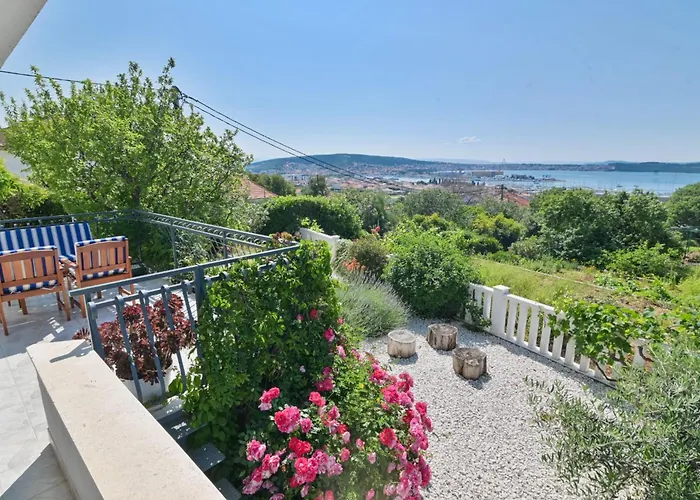 Rina Vacation Hébergement de vacances *